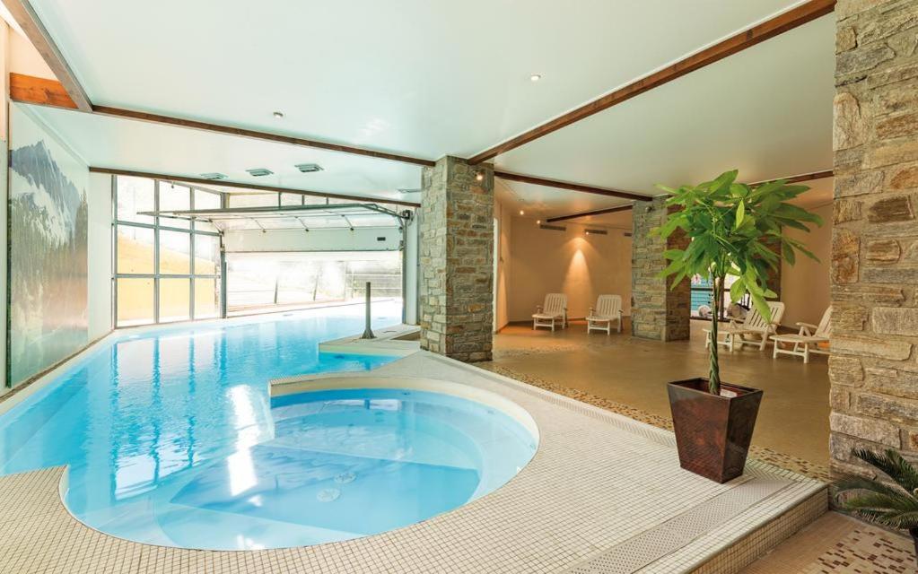 קאוטרט Appartement F2 Au Domaine Des 100 Lacs - Piscine - Sauna - Hammam מראה חיצוני תמונה